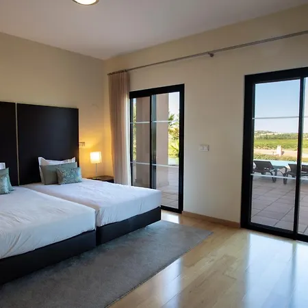 Amendoeira Golf 4* Armação de Pêra