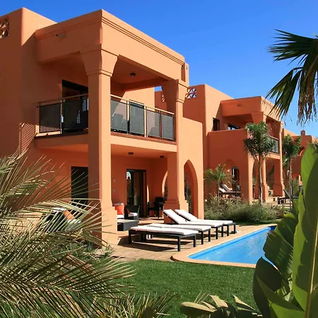 Semesteranläggning (resort) Amendoeira Golf 4*