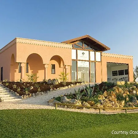 Amendoeira Golf 4*