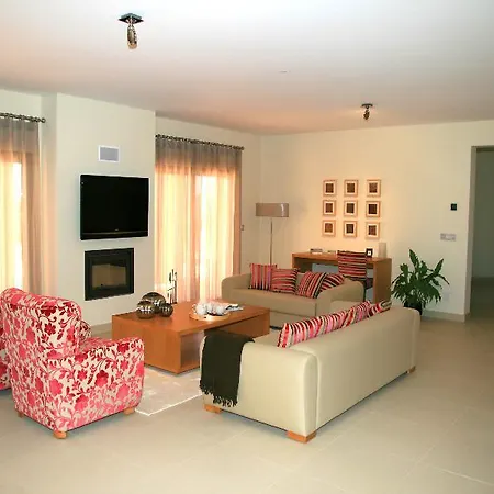 Resort Amendoeira Golf 4*