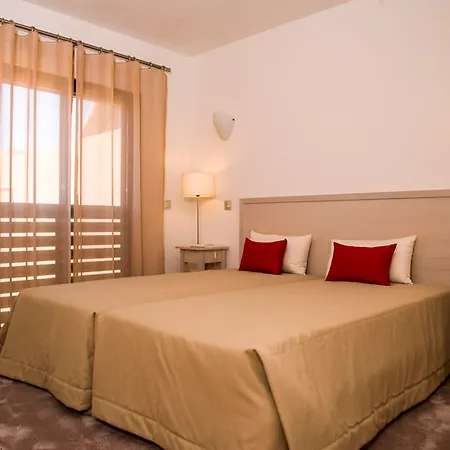 Amendoeira Golf Armacao de Pera