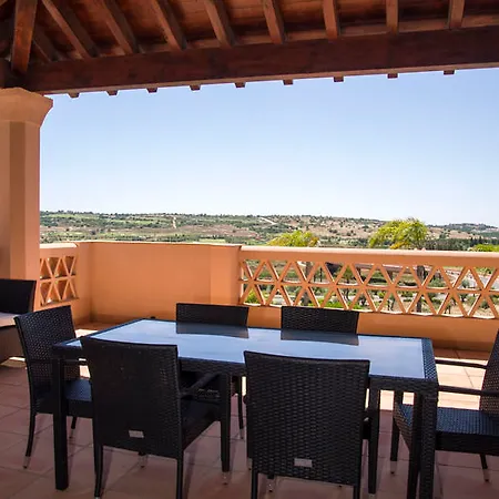 Resort Amendoeira Golf 4*