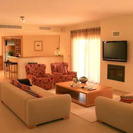 Amendoeira Golf 4*