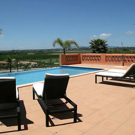 Rezort Amendoeira Golf Armação de Pêra