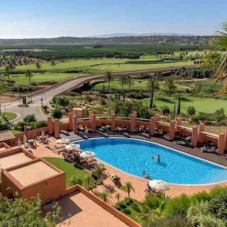 Rezort Amendoeira Golf Armação de Pêra