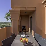 منتجع Amendoeira Golf 4*