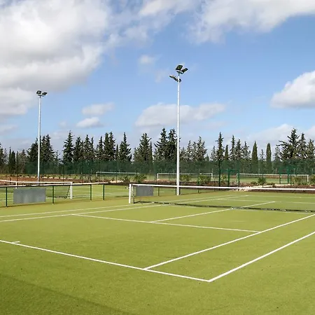 Rezort Amendoeira Golf 4*