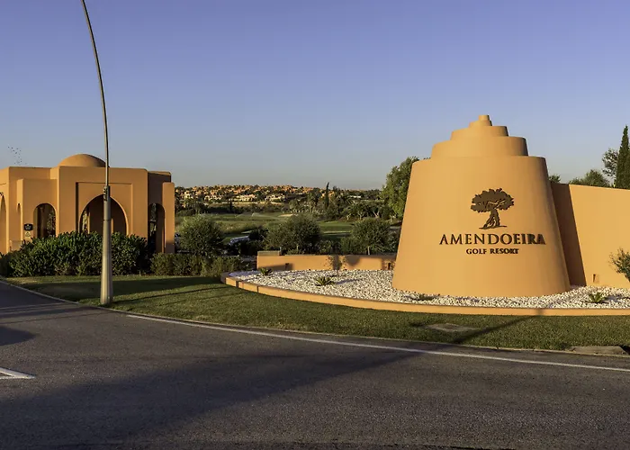 Amendoeira Golf אתר נופש 4*