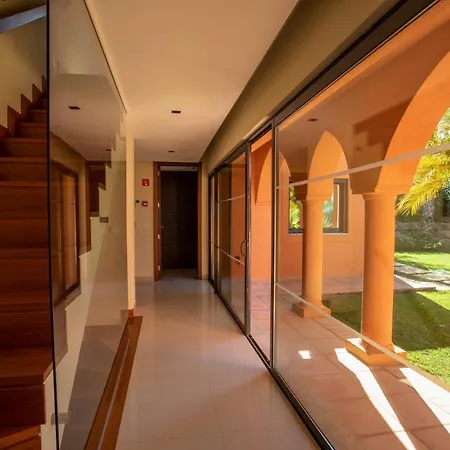 Amendoeira Golf منتجع 4*