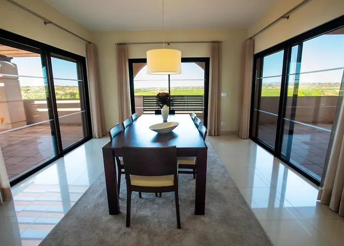 Amendoeira Golf 4* Armação de Pêra